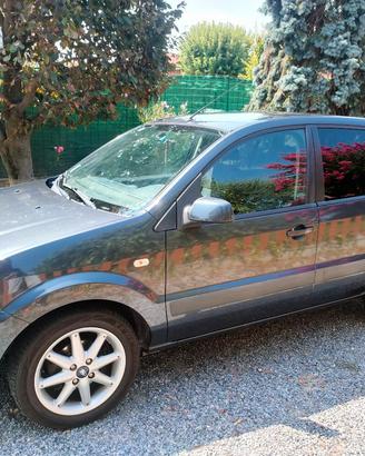 Ford Fusion 1.4 TDCI +