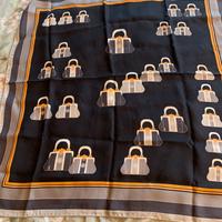 Foulard seta Roberta di Camerino