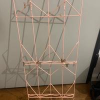 Portafoto con mollettine e lucine led rosa