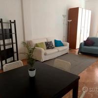 Ampio monolocale centro storico S.Isaia/Pratello