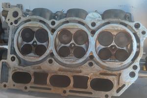 2 testate Suzuki 250 v6 complete 