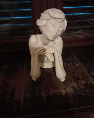 Statua in porcellana 