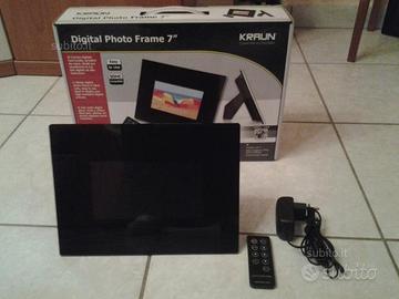 Cornice digitale nera 7"