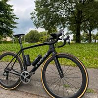 Bici da corsa carbonio trek