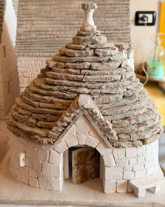 Trullo in miniatura fatto a mano in vera pietra