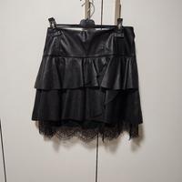 Gonna a pieghe in ecopelle 