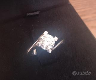 Anello solitario Diamante