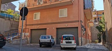 Locale in Via Giacomo Puccini 16, Marineo