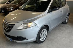 Lancia Ypsilon 1.2 69 CV 5 porte S&S Platinum