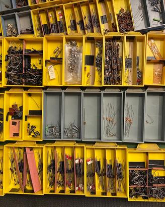 materiale elettronico