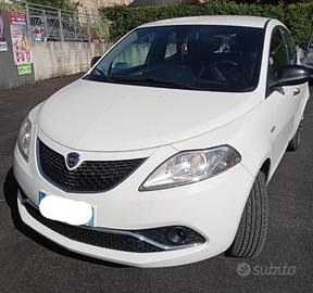 Lancia Ypsilon 1.2 GPL