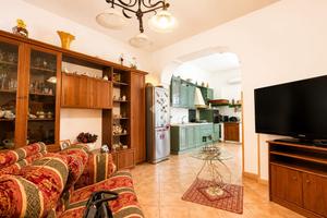 3 LOCALI A PALERMO