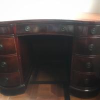 Scrivania a fagiolo in mogano XIX Sec