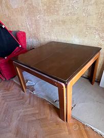 Tavolino in legno