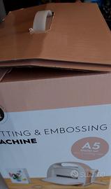 Fustellatrice e embossing machine 