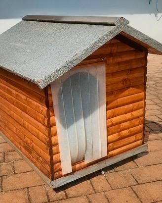 Cuccia in legno apribile per cani di grande taglia