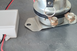 Interruttore batteria con telecomando