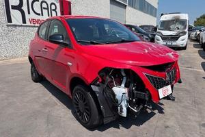 Lancia Ypsilon 1.0 FireFly 5 porte S&S Hybrid Silv
