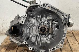 CAMBIO MANUALE COMPLETO TOYOTA Yaris Serie 0030104