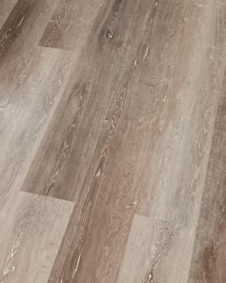 Pavimento in spc bautfloor sole  stock
