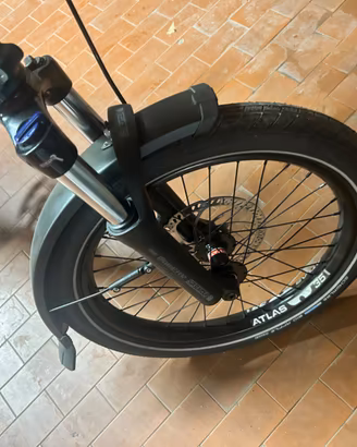 Bicicletta e-Cargo Tern Hsd P10 (come nuova)