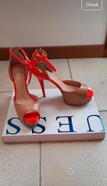 Sandalo Guess vernice beige e corallo 