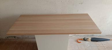 LAGKAPTEN IKEA piano scrivania 