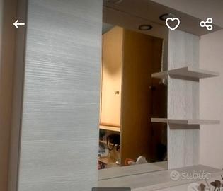specchio da bagno come nuovo 