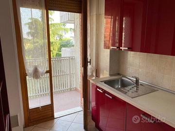 Stanza in appartamento di 120 m² a Bologna