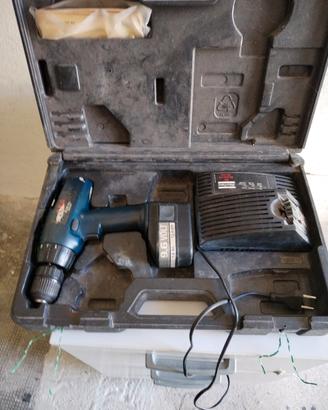 avvitatore AEG bs2e. 9,6 con caricabatteri