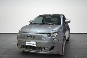 FIAT 500e 3+1 42 kWh Icon +