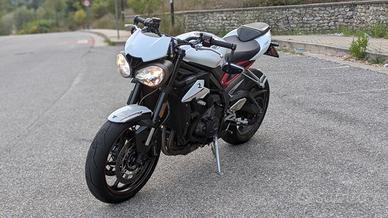 Triumph Street Triple - 2020