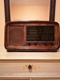 VINTAGE RADIO 