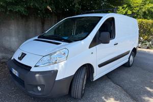 Peugeot Expert 2.0 HDi 136CV