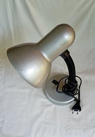 lampada da tavolo grigio argento 