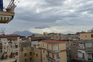 3 LOCALI A NAPOLI
