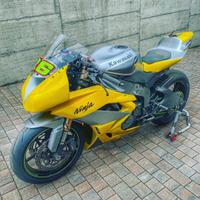 Kawasaki ZX6R