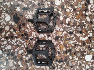 Pedali gravel/mtb