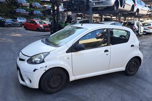 TOYOTA AYGO 2012 SOLO PER RICAMBI