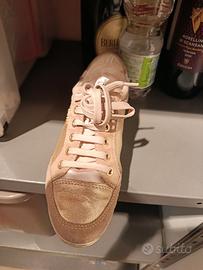 Scarpe con lacci Geox