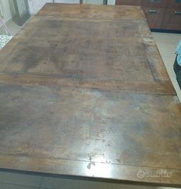 Tavolo da cucina antico