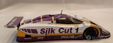 1/43 IXO Le Mans no F1 Jaguar XJR 12 cilindri