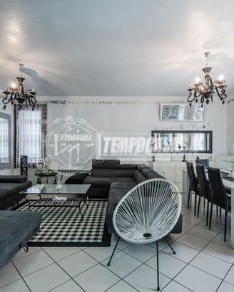 Appartamento al secondo piano con garage privato