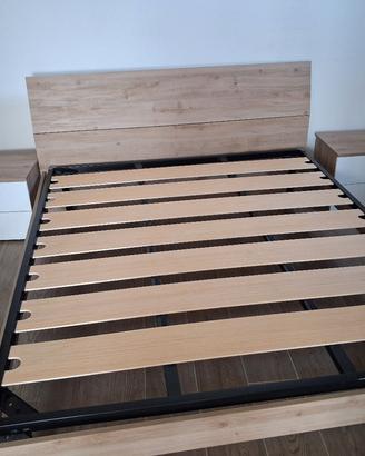 Set letto materasso e comodini