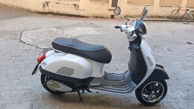 Vespa 300 super