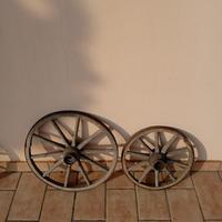 4 ruote di carro antiche