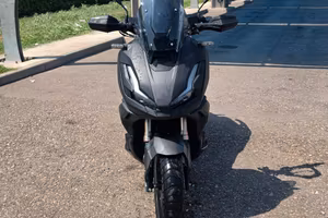 Honda ADV 350 CON  1.200 KM
