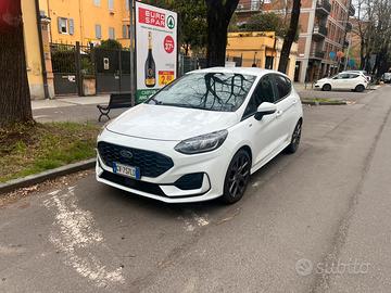 Ford Fiesta 1.0 Ecoboost Hybrid ST-LINE