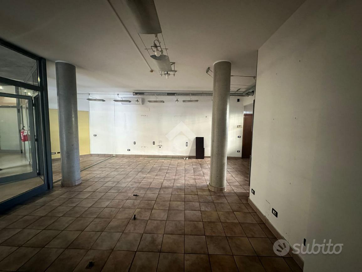 NEGOZIO A GRUGLIASCO - Altro