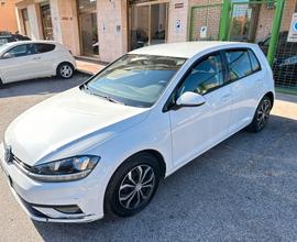 Volkswagen Golf 1.6 TDI 90 CV 5p. Trendline BlueMo